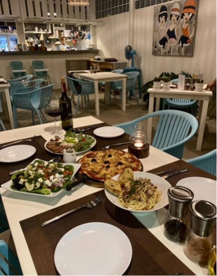 ホテル Le Petit Saint Tropez カノム エクステリア 写真