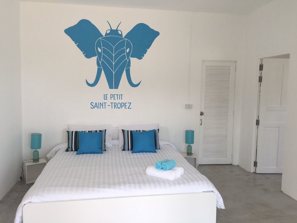 ホテル Le Petit Saint Tropez カノム エクステリア 写真